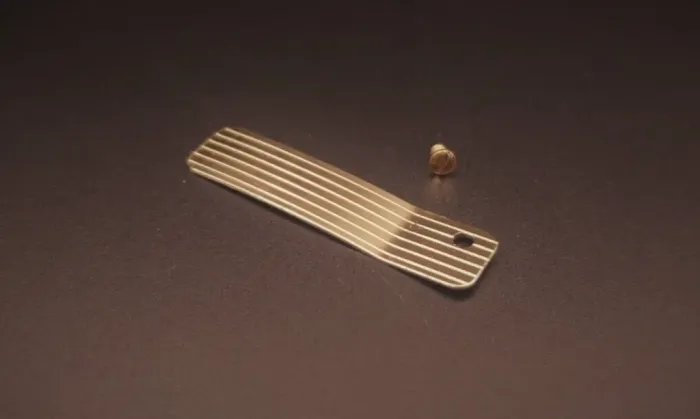 Звукова пластина + гвинт (золото) для запальнички Dupont Line 2