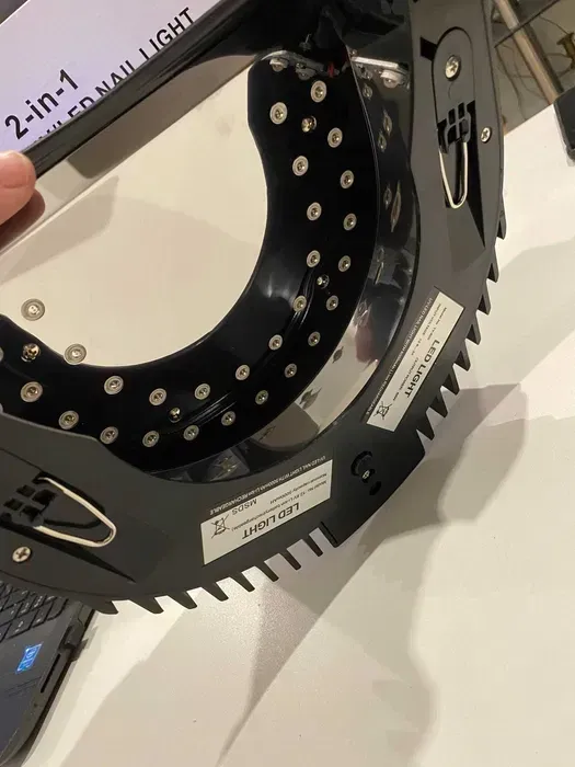 Лампа акумуляторна професійна 64 ВАТ (на 6 годин роботи)