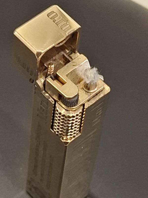Зажигалка бензиновая ROWENTA модель MARLBORO