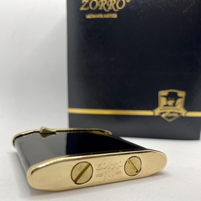 Бензиновая зажигалка ZORRO черный глянец с золотом