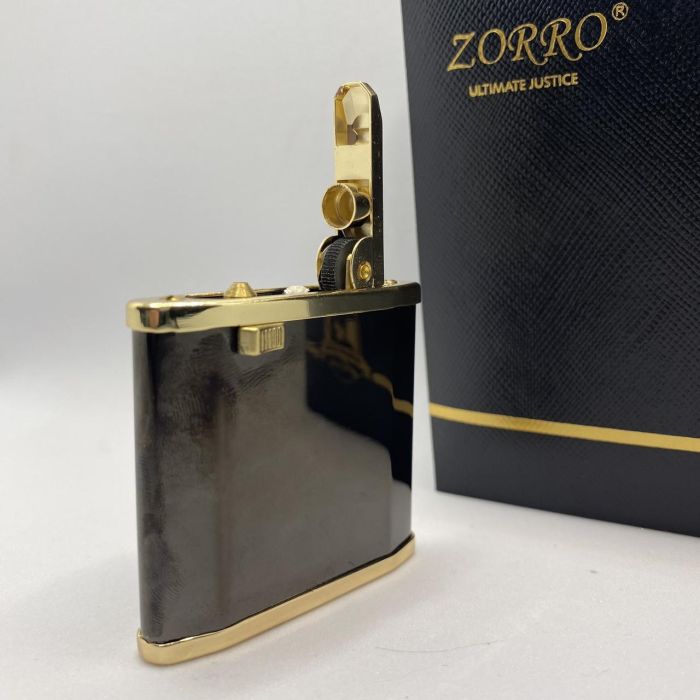 Бензиновая зажигалка ZORRO черный глянец с золотом