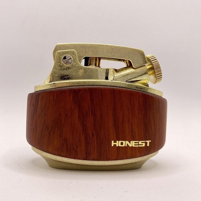 Бензиновая зажигалка HONEST Красное дерево