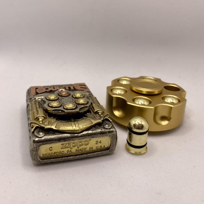 Подарочная эксклюзивная бензиновая зажигалка Zippo