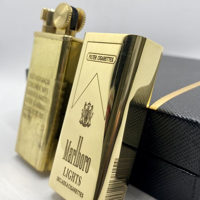 Бензиновая зажигалка Zorro Golden Lights Marlboro