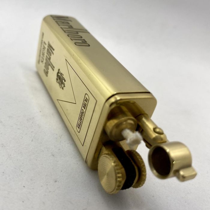 Бензиновая зажигалка Zorro Golden Lights Marlboro
