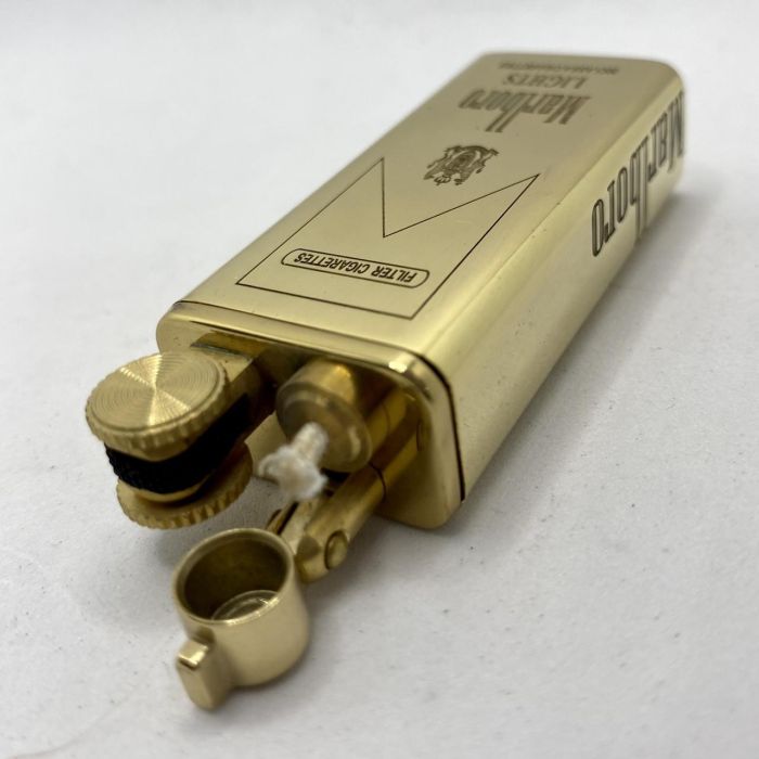Бензиновая зажигалка Zorro Golden Lights Marlboro