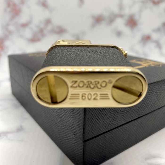 Бензиновая зажигалка ZORRO "Royal Touch" (Королевский Прикосновение)