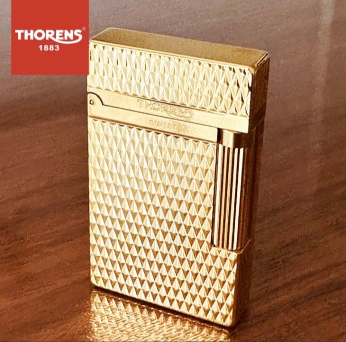 Газовая зажигалка Thorens Золотая, с Бриллиантовым Гравированием (Diamond Cut)