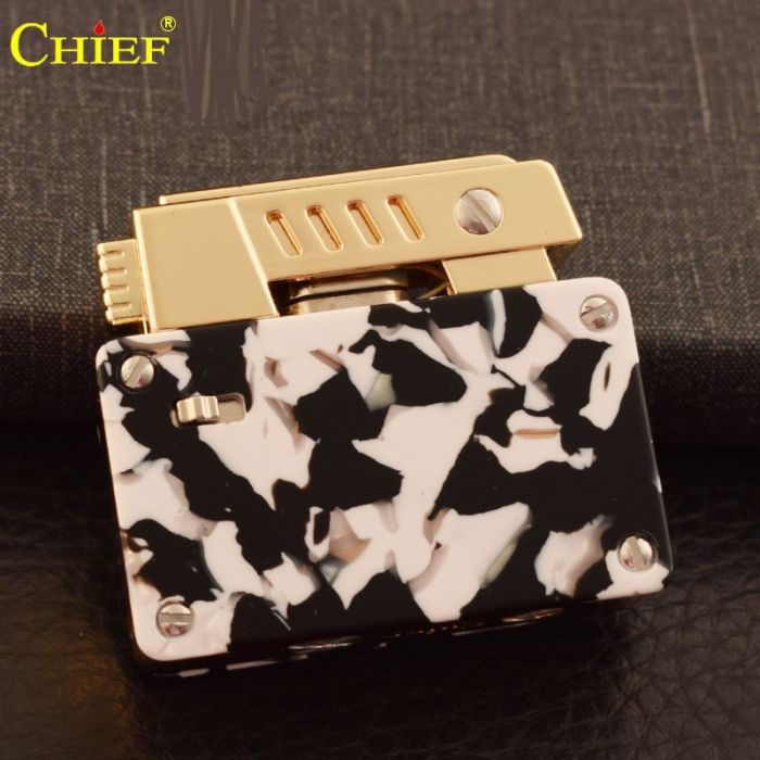 Бензиновая Зажигалка Chief черно-белый мрамор