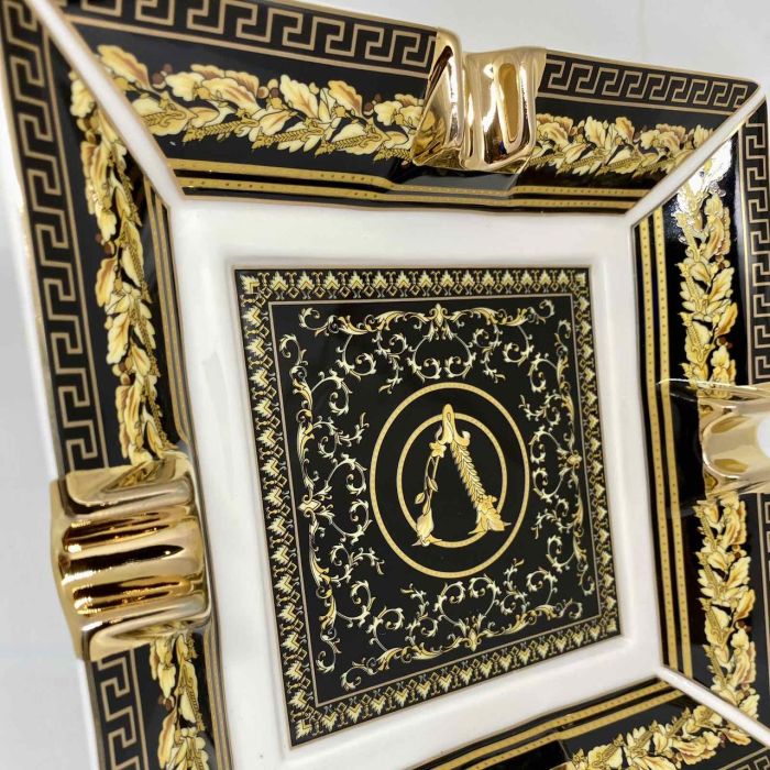 Элегантная Пеленка "Black & Gold Elegance" в Стили Барокко и Греческого Орнамента