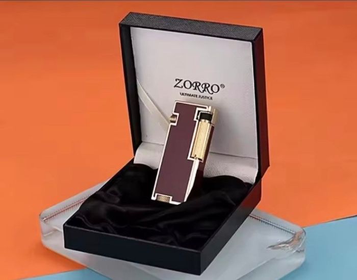 Бензинова запальничка Zorro «Ultimate Justice» — Black/Gold