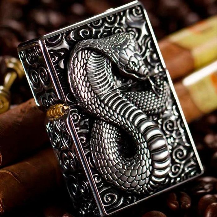 Бензиновая зажигалка Zorro "Ultimate Justice" - Коллекционная серия (Cobra Edition) Silver