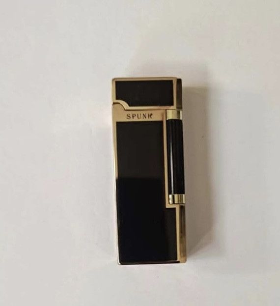 Элегантная газовая зажигалка Spunk Golden Line, черно-золота