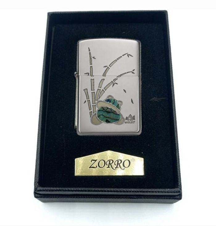 Бензиновая зажигалка Zorro "Панда в бамбуке" с перламутровой инкрустацией (Abalone Shell)