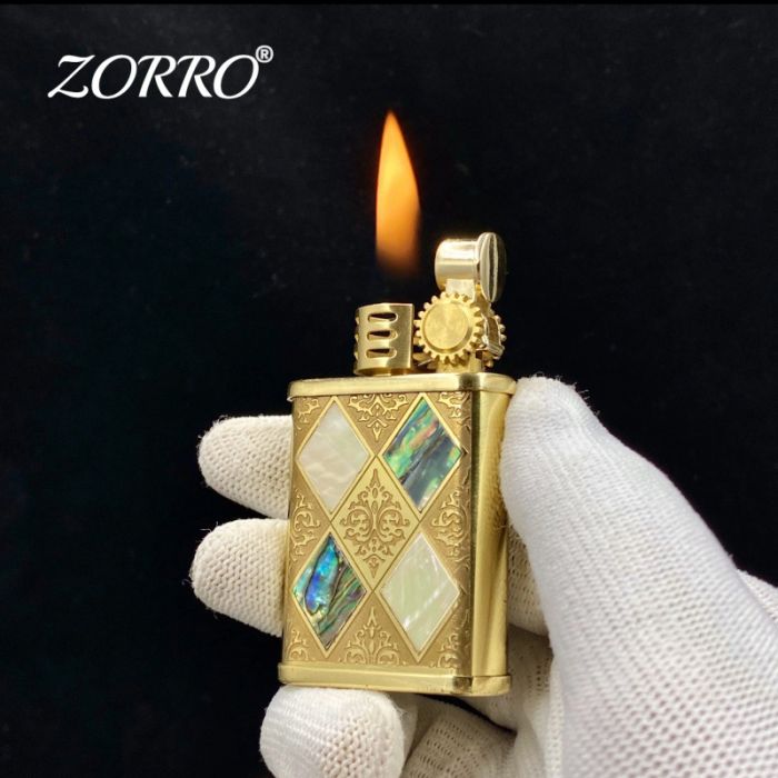 Бензиновая зажигалка Zorro Ultimate Justice 587 Brass с вставками-хамелеон
