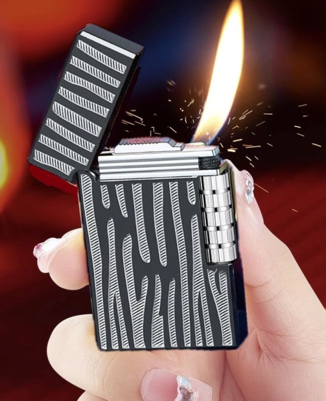 Элегантная газовая зажигалка Classic Lighter с фирменным кликом (Black/Silver)