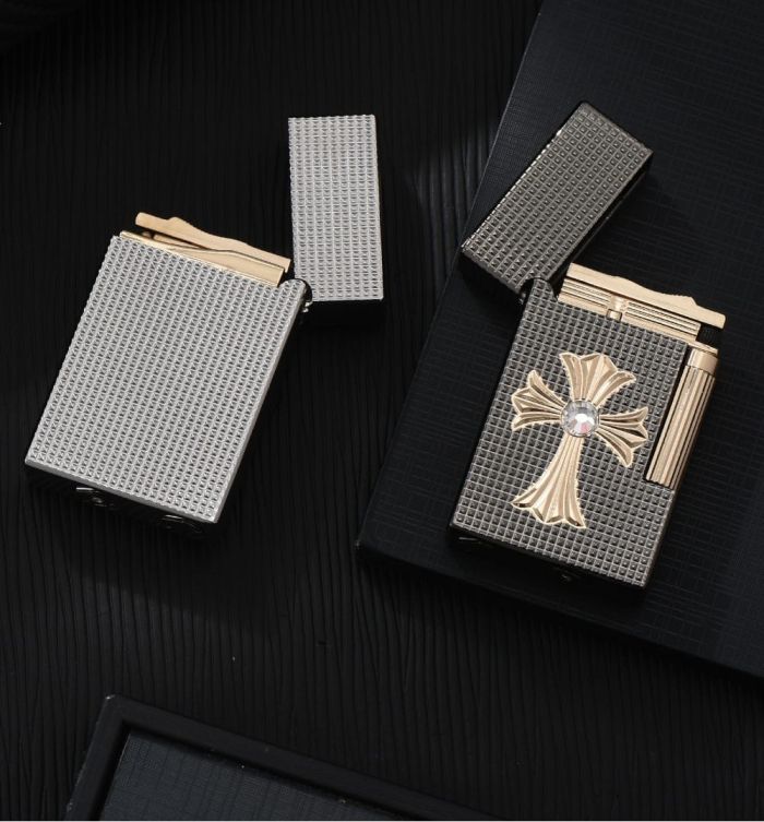 Газовая зажигалка Derui Premium со стильным крестом цвет Silver