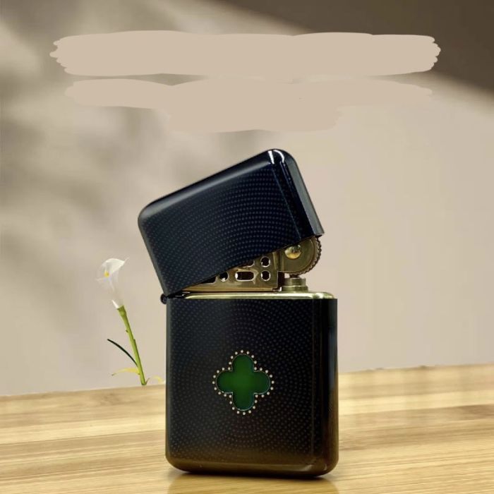 Бензиновая зажигалка Zorro Upgrade с зеленым клевером (Модель 790)