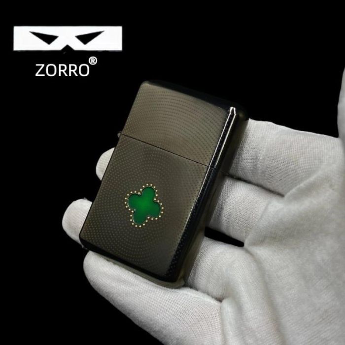 Бензиновая зажигалка Zorro Upgrade с зеленым клевером (Модель 790)