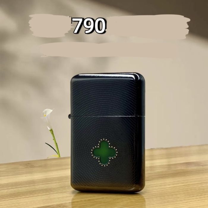 Бензиновая зажигалка Zorro Upgrade с зеленым клевером (Модель 790)